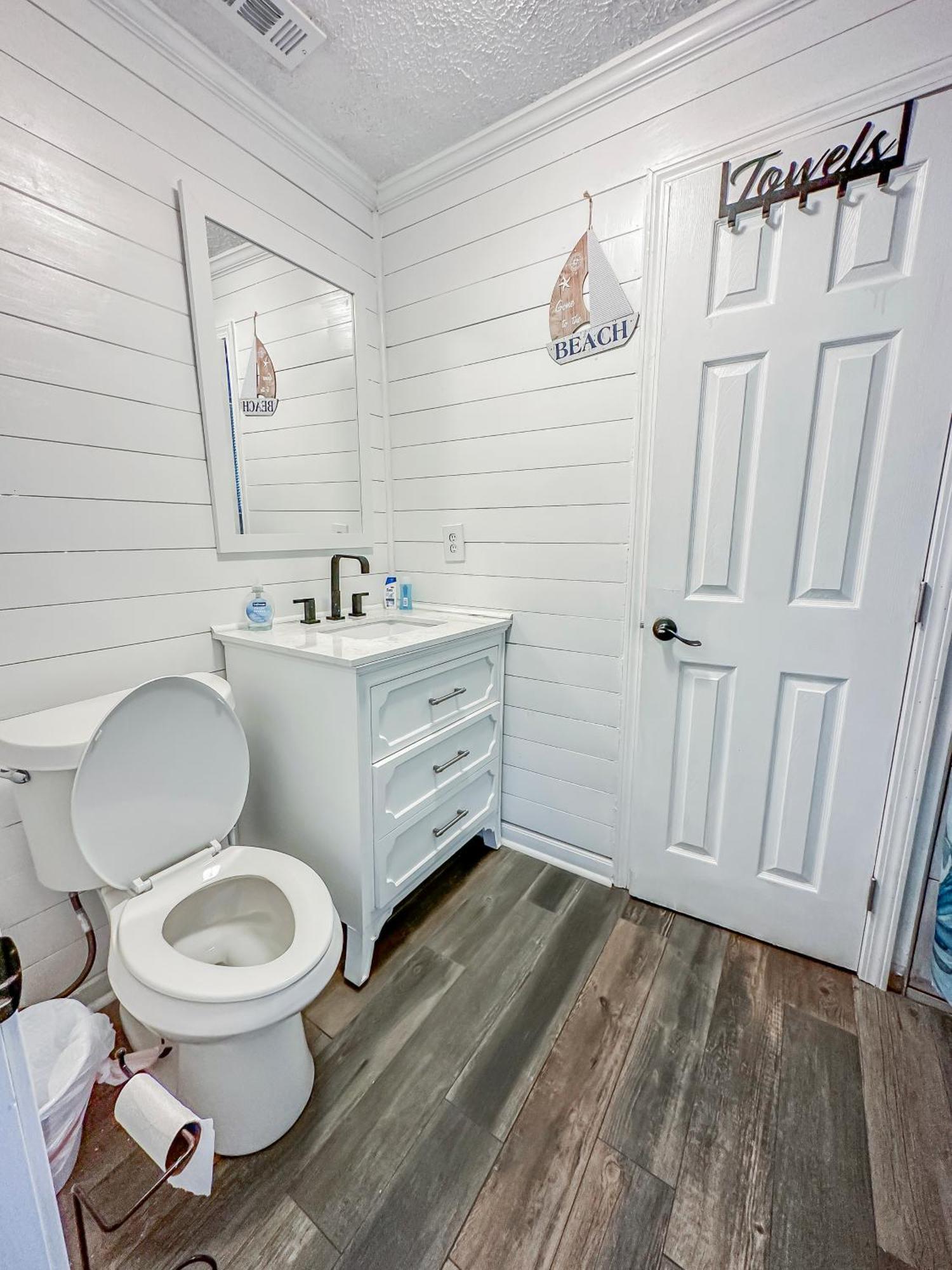 Peaceful Lydia Hide-O-Way - Unwind Near Beach, Breakfast, Spa & Go-Karts! Panama City Beach Exterior photo