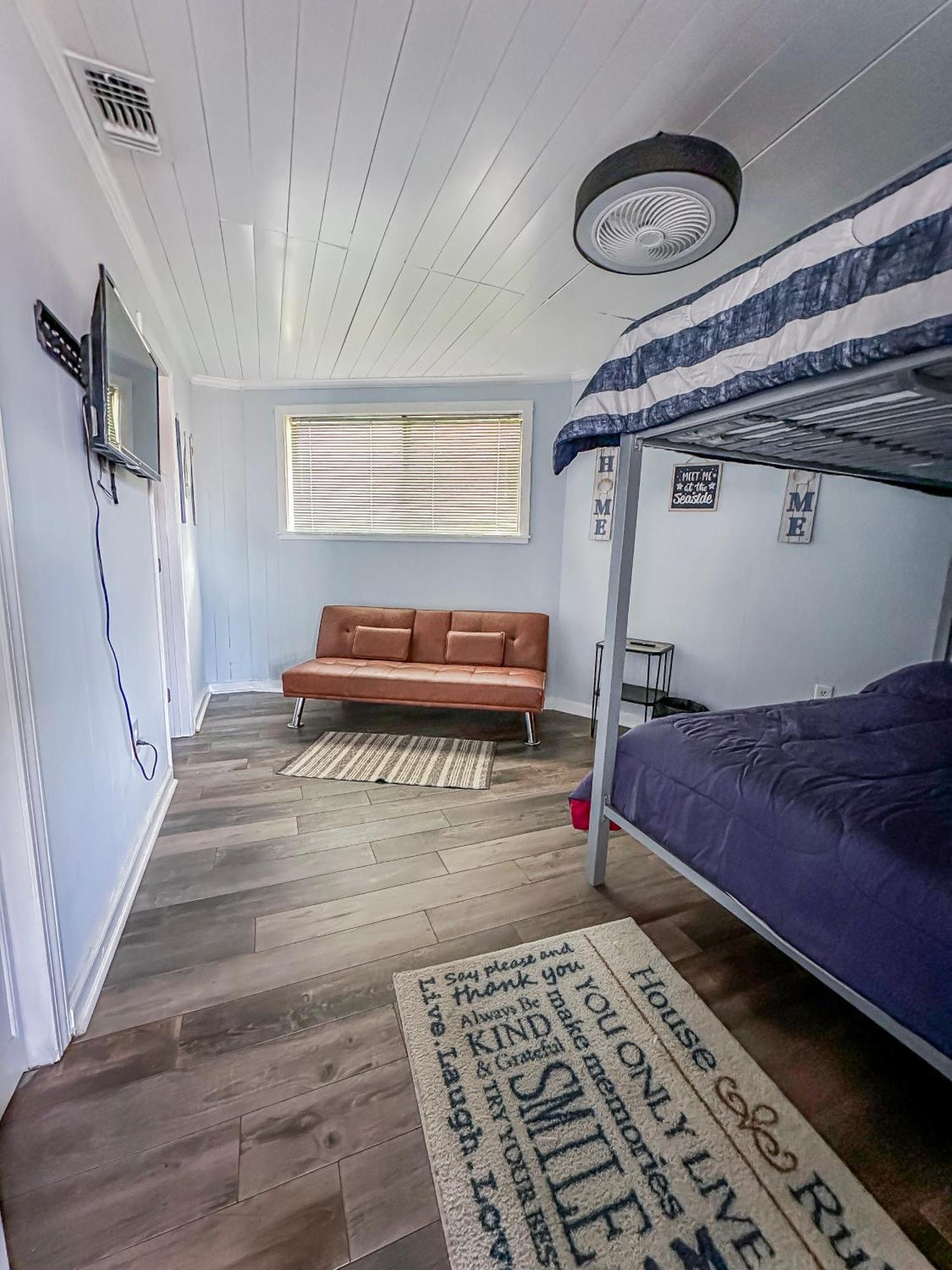 Peaceful Lydia Hide-O-Way - Unwind Near Beach, Breakfast, Spa & Go-Karts! Panama City Beach Exterior photo